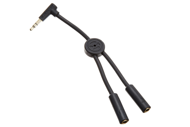 Our recommended cheap and reliable DJ splitter cable manufactured by Native Instruments.