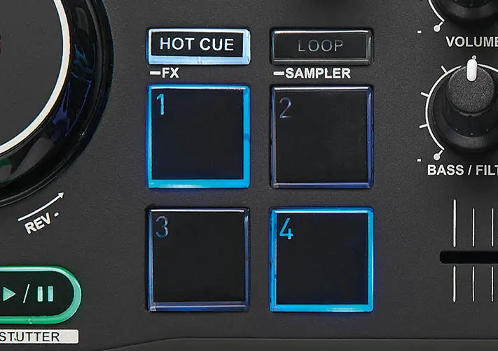Four performance pads and 4 pad modes on the Hercules DJControl Starlight.