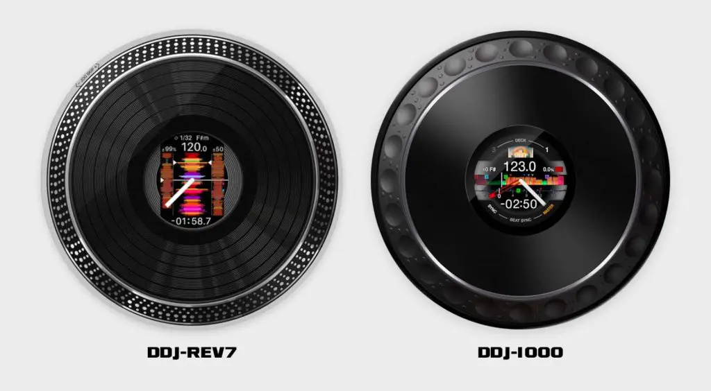 Pioneer DDJ-Rev7 features fully mechanized jog wheels, while the DDJ-1000 has platters designed after the classic mechanical CDJ jog wheels.