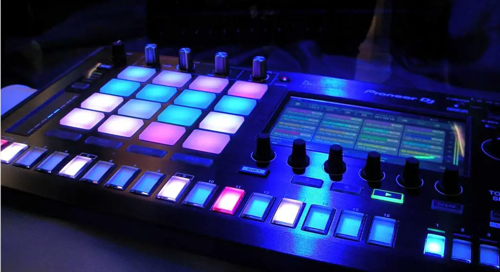 Serato DJ Pro lets you map third party MIDI controllers to many of the sofwtare functions.