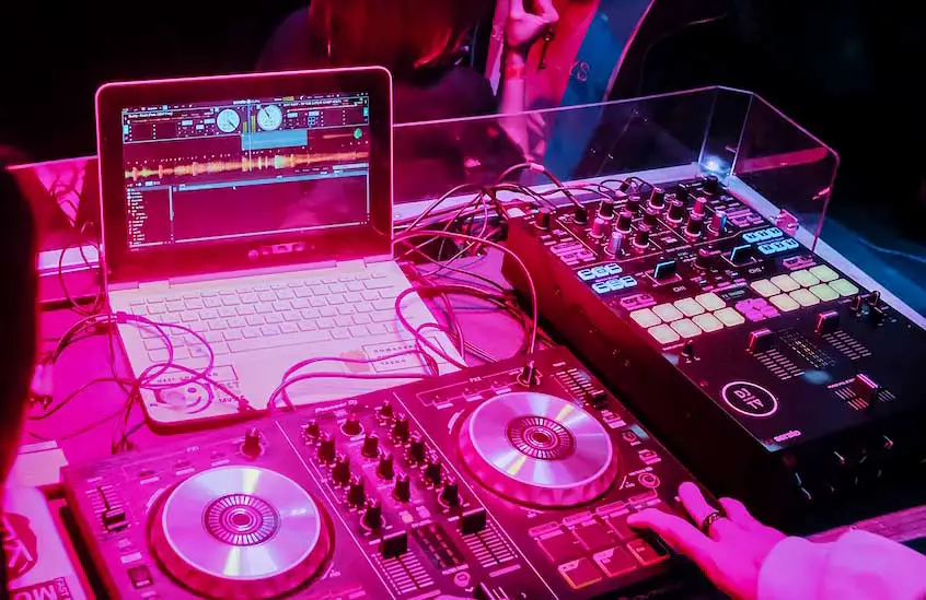 Although you certainly can use your DJ controller and DJ software with older laptops, you need to be careful here.