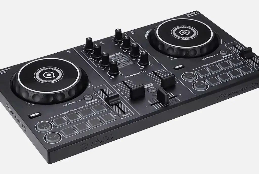 The Pioneer DDJ-200 is nicely built and quite sturdy, but it certainly cannot compete with higher end Pioneer DJ controllers in terms of its build quality.